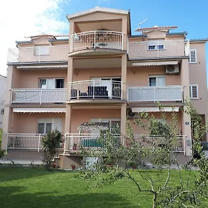 Apartament Aurora, Kaštela
